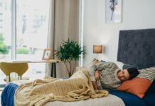 Прокидатися в нудоті? Ось чому, на думку лікарів