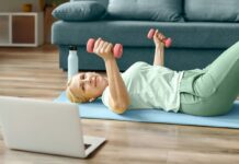 Lebih Kuat di Usia 40 (dan Lebih Jauh): Kebugaran Cerdas untuk Wanita Paruh Baya