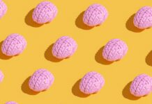 Секрети довгожителів: як деякі люди процвітають через 100 років