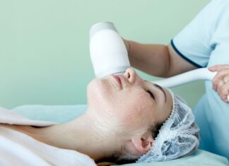 Může kryoterapie zlepšit zdraví vaší pokožky?