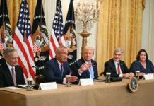 Medicare Pilots AI for Pre-Approval: нова ера контролю витрат?