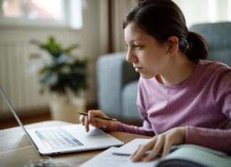 Burnout chez les adolescents : reconnaître et traiter l’épuisement chez les adolescents