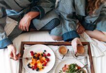 Пріоритет сніданку: Нове дослідження підкреслює користь білка та клітковини