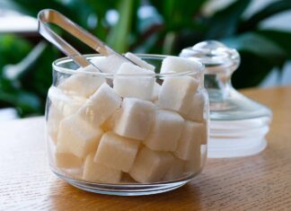 Czy cukier trzcinowy jest naprawdę szkodliwy dla zdrowia? Jasne wskazówki