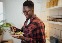 Низько-FODMAP дієта: Практичний посібник до полегшення та довгострокового здоров’я кишечника