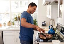 Хлоп’ячий Кіббл: Протеїновий Тренд, Ледве Називається Їжею