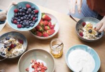 20 Високобілкових Сніданків без Яєць для підтримки енергії