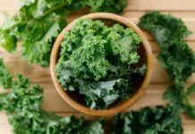За межами кейлу: 6 листових овочів, багатих на вітамін K