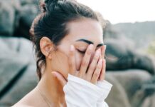 Зниження Глибокого Сну Пов’язано з Ростом Тривожності у людей похилого віку