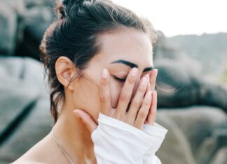 Declínio do sono profundo associado ao aumento da ansiedade em adultos mais velhos