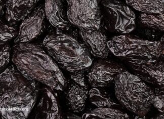 Prunes and Figs: Effective Natural Remedies for Constipation