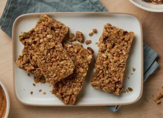 3 Snack Bar Buatan Sendiri Yang Sebenarnya Layak Dibuat