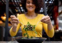 Дефіцит Креатину: Чому Людям на Рослинній Дієті Потрібно приймати Його Щодня