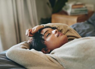 Завжди маєте порушення сну? У вас може бути дефіцит цього мінералу