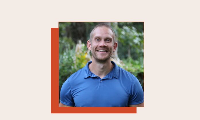 28130572-9e2b-440e-8bf6-3a35a52f8fee