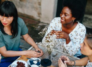 Більше ніж нейрони: як «допоміжні клітини» керують почуттям ситості