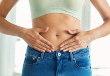 Понимание боли в области пупка: когда нужно наблюдать, а когда — обращаться за помощью