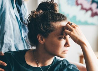 Navigating the Distance: Understanding and Managing Dismissive-Avoidant Attachment in Relationships