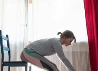 Kekuatan Kursi: Panduan Lengkap untuk Latihan Rumahan Berdampak Rendah