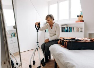 Hoe u uw huis kunt aanpassen om vallen te voorkomen